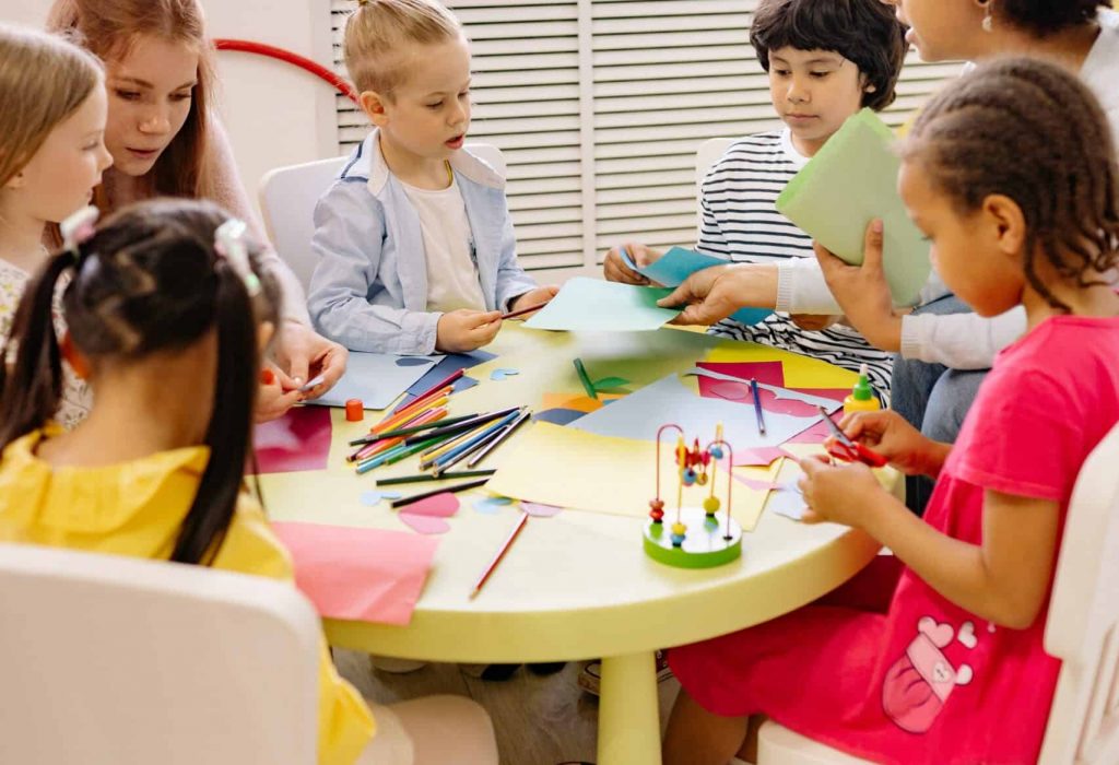 pexels-yan-krukov-8613059